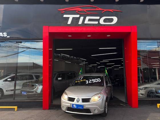 RENAULT SANDERO 1.0 EXPRESSION 16V FLEX 4P MANUAL RENAULT SANDERO 1.0 EXPRESSION 16V FLEX 4P MANUAL